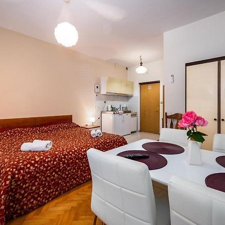 Apartmani Lido Bašanija 外观 照片