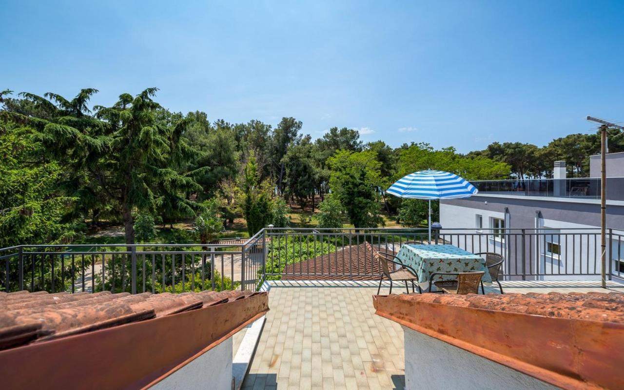 Apartmani Lido Bašanija 外观 照片