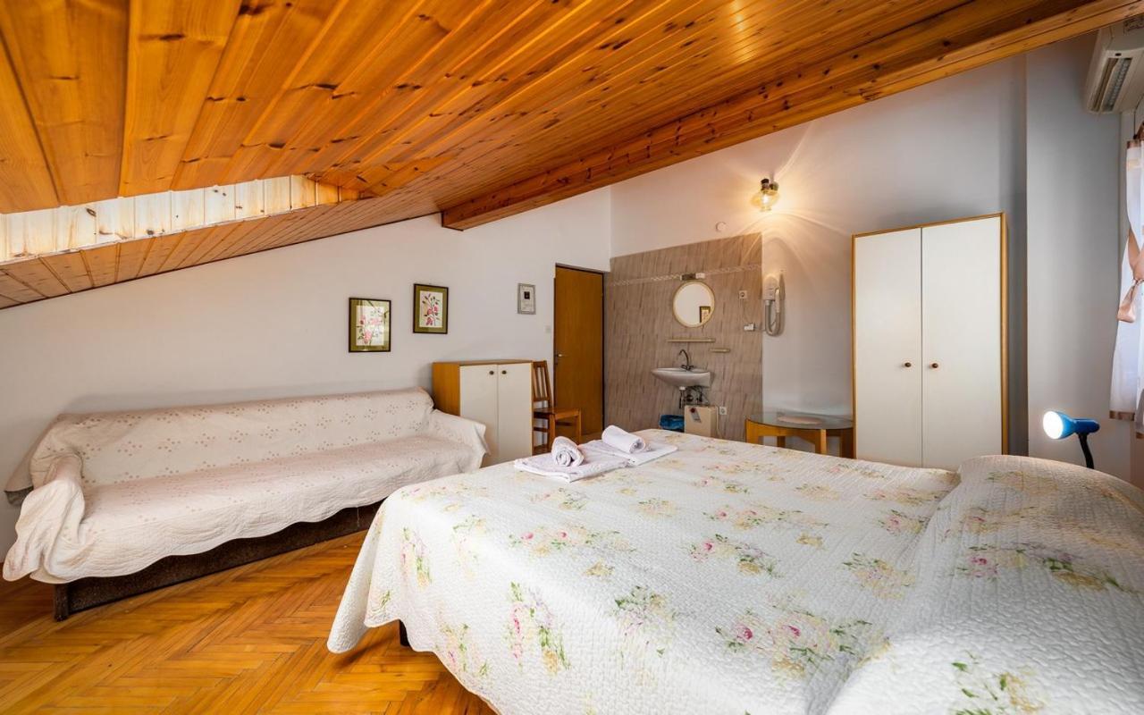 Apartmani Lido Bašanija 外观 照片